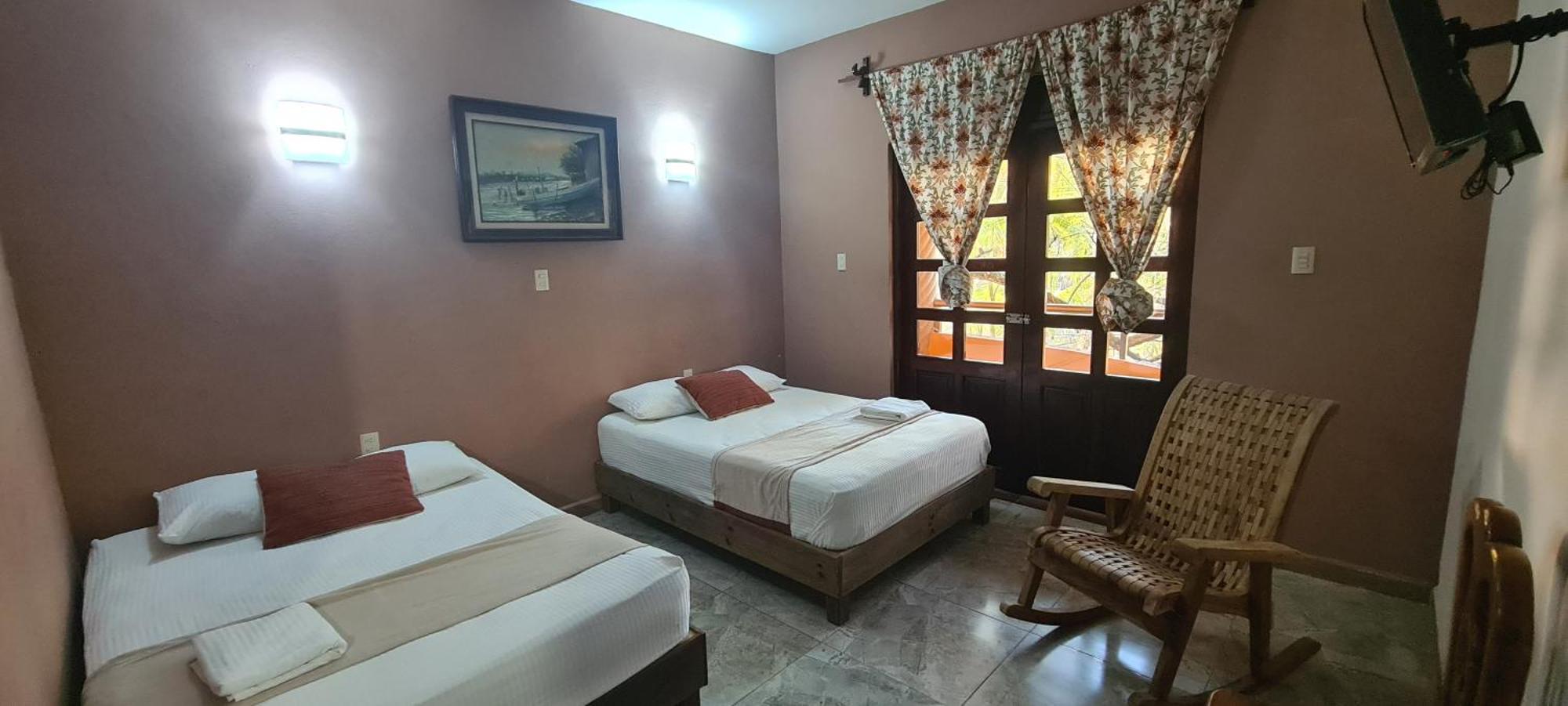 Hotel Rosa De Los Vientos 툭스판 외부 사진