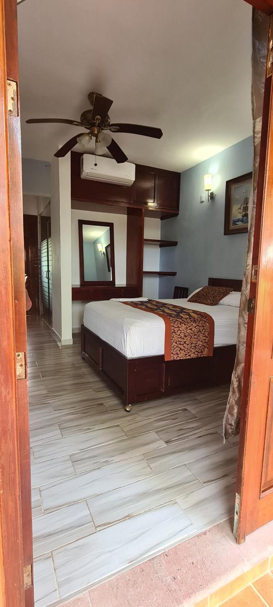 Hotel Rosa De Los Vientos 툭스판 외부 사진